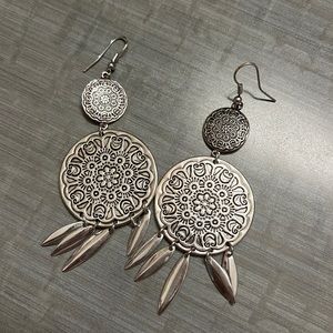 Very great earrings.looks great when you wear them.